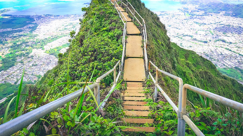 ハワイの隠れた名所　Stairway to Heaven の撤去が議会で承認